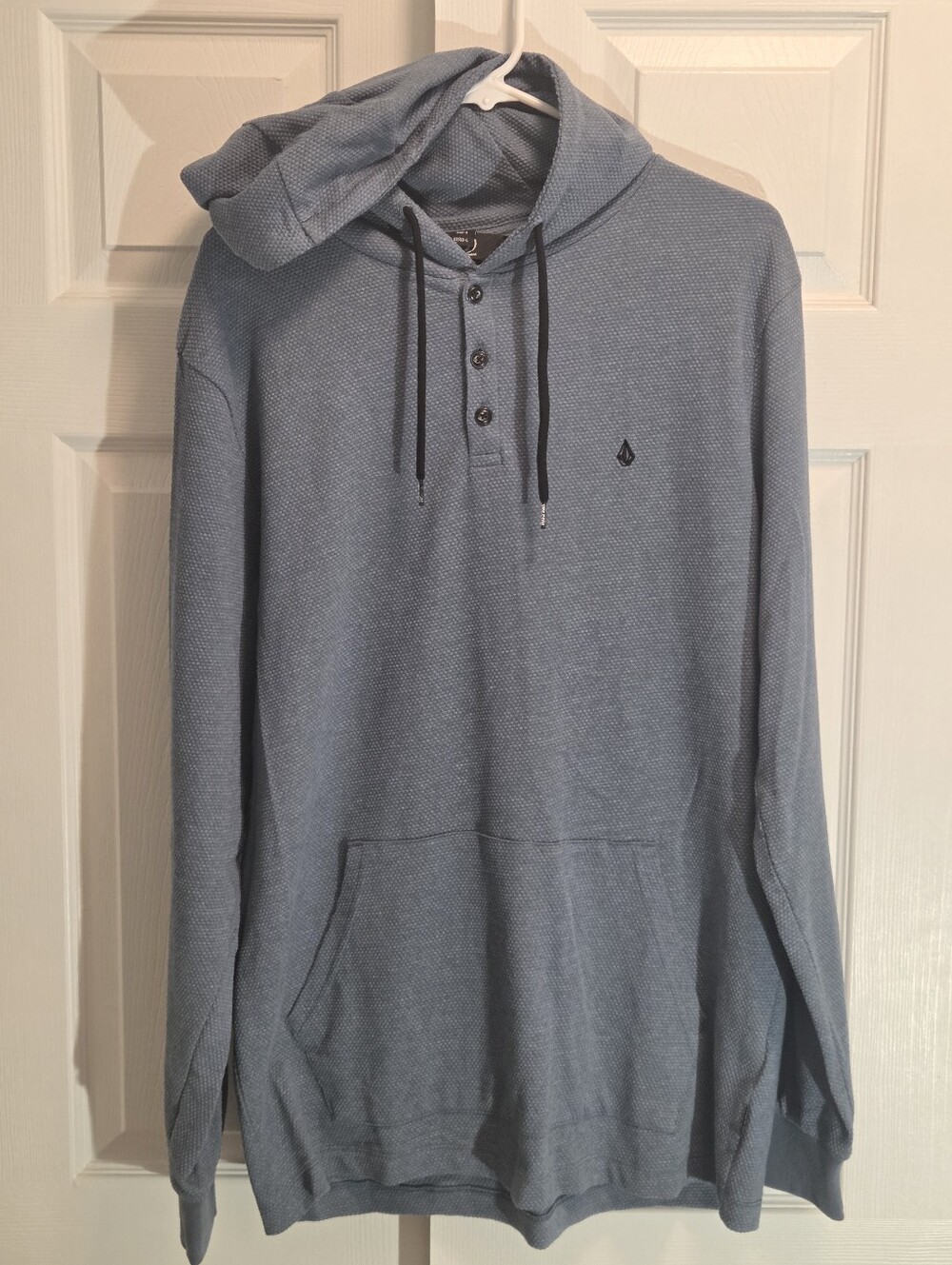Volcom Men's Heathered Light Blue Hooded Henley Pullover Size Large Like New